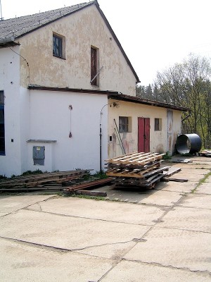 Aukce č. 10_nemovitosti v areálu v Třebíči: Pozemek St. 2745 s Budovou č. 12 (sklad a lakovna) - OBR-6.JPG