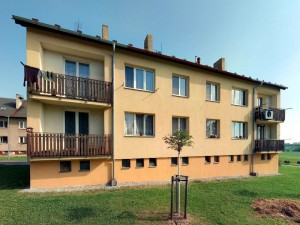 Byt 3+kk (55,50 m2) se sklepem 18 m2 v obci Chyšky - Obr1-2.jpg