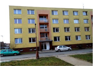 Bytová jednotka 2+1 s balkonem a sklepní místností v Hrušovanech u Brna - Foto 1.JPG