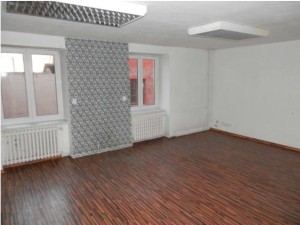 Bytový dům s nebytovými prostory a pozemky v centru Jindřichova Hradce - 7.JPG