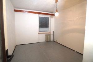 Družstevní podíl ve Stavebním bytovém družstvu ve Studénce – Butovicích, bytová jednotka o velikosti 2+1 - DSC00235.JPG