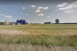 Komerční pozemek s veřejnou komunikací na jeho hranici - východní část průmyslové zóny (36 408 m2), Dobronín u Jihlavy - Foto_3.jpg