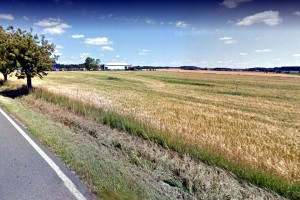 Komerční pozemek s veřejnou komunikací na jeho hranici - východní část průmyslové zóny (36 408 m2), Dobronín u Jihlavy - Foto_5.jpg