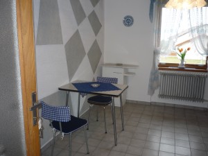 Krásná rodinná vila s velkou udržovanou zahradou (pozemky celkem 2818 m2) v Kostelci nad Černými lesy - P1020046.JPG