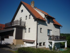 Krásná rodinná vila s velkou udržovanou zahradou (pozemky celkem 2818 m2) v Kostelci nad Černými lesy - P1000583.JPG