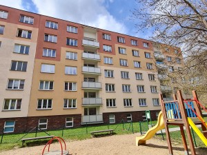 Podíl 1 na bytu 2+1 s lodžií, ul. Na Podlesí 1420, Kadaň. - 6.jpg