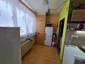 Podíl 1 na bytu 2+1 s lodžií, ul. Na Podlesí 1420, Kadaň. - 8.jpg