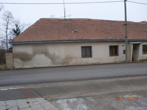 RD se 3 byt. jednotkami (užitná plocha cca 200 m2) a pozemky 996 m2  ve Znojmě - Oblekovicích - obr7.jpg