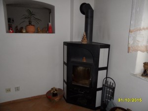 RD v obci Mysločovice u Zlína. Obsažen byt typu 2 + 1 s garáží a příslušenstvím. - SAM_2268.JPG