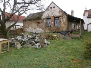 Rekreační chalupa se zahradou (847 m2) v obci Biskupice - Pulkov u Moravských Budějovic - P4090009.JPG