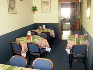 Rodinná restaurace u Vršovického Ďolíčku s historií od roku 1993 - na louzi.jpg