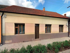 Rodinný dům (3+1, 133 m2) s pozemky (561 m2) v obci Milovice  - Foto1.jpg
