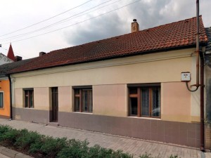 Rodinný dům (3+1, 133 m2) s pozemky (561 m2) v obci Milovice  - Foto2.JPG