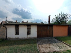 Rodinný dům (3+1, 133 m2) s pozemky (561 m2) v obci Milovice  - Foto3.jpg