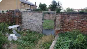 Rodinný dům 100 m2 s pozemky v Hrušovanech nad Jevišovkou - DSC04064.JPG