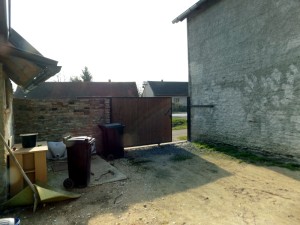 Rodinný dům 3+1 (125 m2) s pozemky (246 m2) v části Městec obce Chroustovice - Foto5.JPG