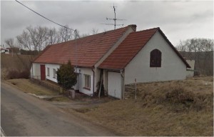 Rodinný dům 4+1 s garáží a zahradou a pozemky celkem 2074 m2 v Rešicích u Moravského Krumlova.  - obr5.JPG
