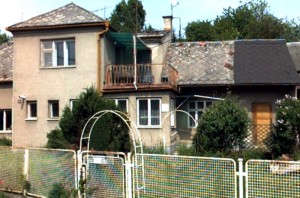 Rodinný dům 5+1 (132 m2) před rekonstrukcí s pozemky (1007 m2) v obci Lipinka u Uničova  - Foto2.jpg