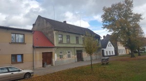 Rodinný dům se zahradou 1170 m2 v Nové Včelnici u Jindřichova Hradce - obr2.jpg