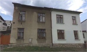 Spoluvlastnický podíl ve výši jedné poloviny na rodinném domě 3+1 (120 m2) se zahradou (487 m2) ve Lhotce u České Třebové  - obr1.JPG