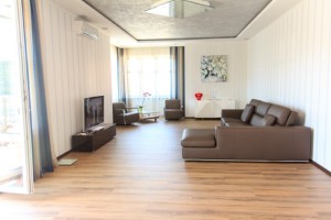 VIP Aukce luxusního bytu 189 m2 Karlovy Vary, ul. Na Vyhlídce 1317/16 - KV_byt_4.jpg