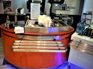 Vybavení restaurace v obchodním centru Nový Smíchov v Praze - Foto_3.jpg