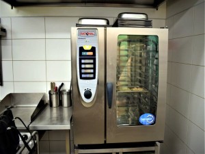Vybavení restaurace v obchodním centru Nový Smíchov v Praze - Foto_4.jpg
